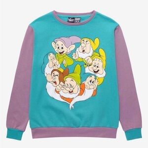 Cakeworthy Disney Snow White 
and the Seven dwarfs sweatshirt